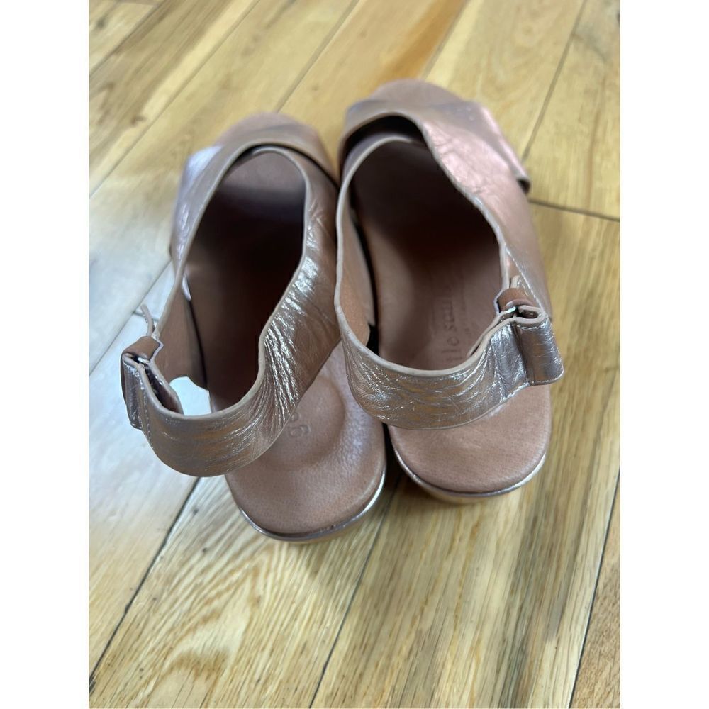 Gentle Souls by Kenneth Cole Rose Gold Sandals Size 8.5 - Picture 3 of 5